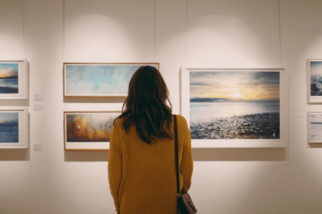 Você está pendurando seus quadros errado (e nem imagina o impacto)